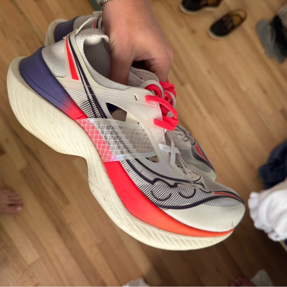 Women’s Saucony Endorphin Elite Shoes